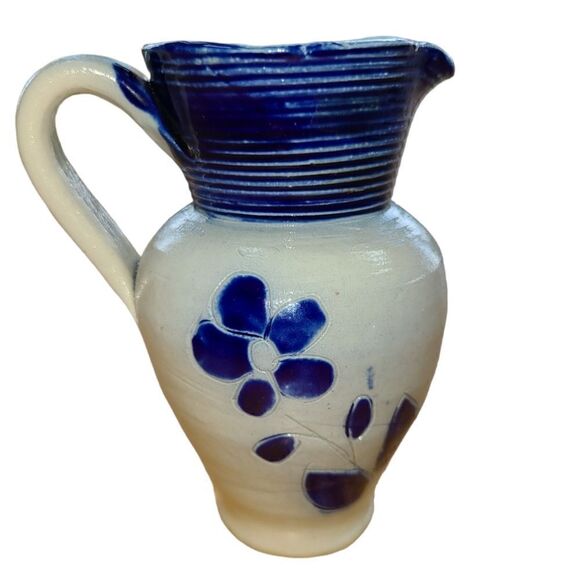 Studio pottery small pitcher, unsigned - Picture 1 of 7
